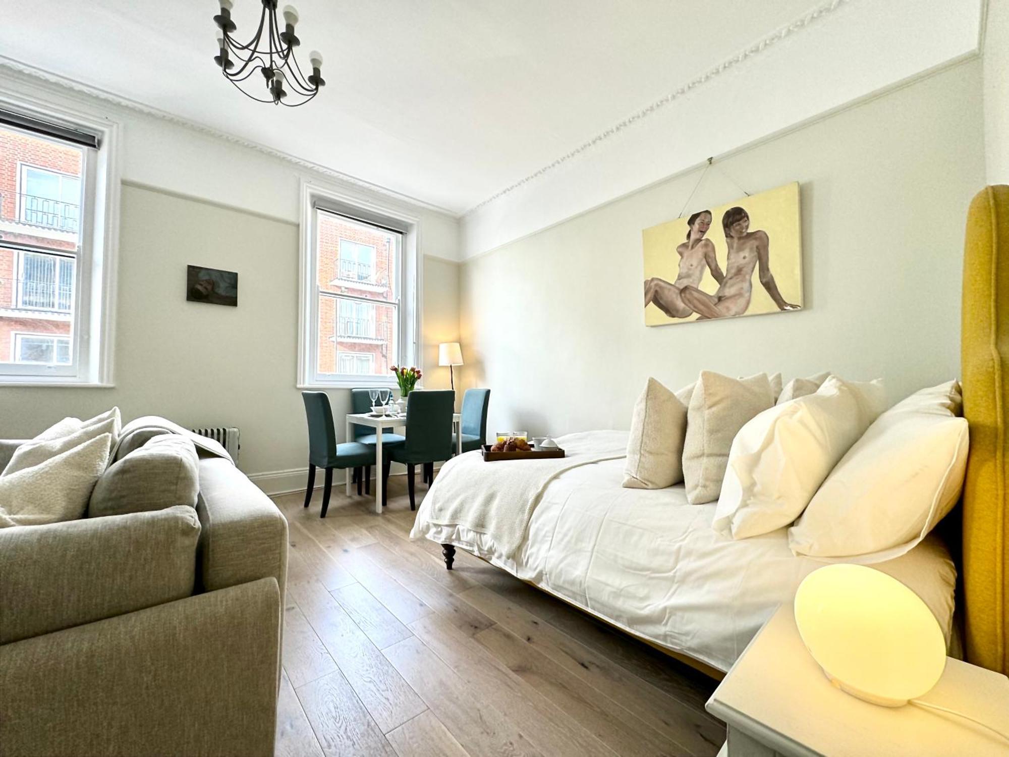 Chic Marylebone Studio, Walk To Oxford Street Or Regent's Park, By The Design Traveller * London